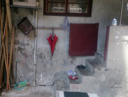 居家無障礙修繕工程改善內容：訂製斜坡道，改善前後對照