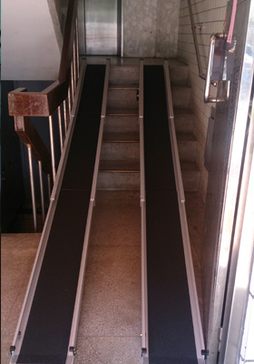 高低落差改善設備(伸縮式斜坡板) 工作實績