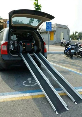 高低落差改善設備(伸縮式斜坡板) 工作實績