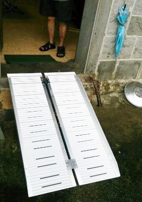 高低落差改善設備(輕型對(二)折式斜坡板) 工作實績