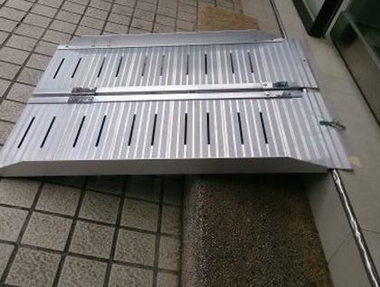 高低落差改善設備(輕型對(二)折式斜坡板) 工作實績