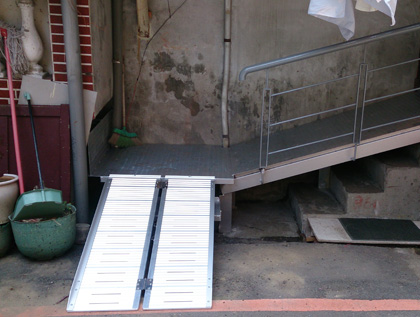 高低落差改善設備(輕型對(二)折式斜坡板) 工作實績