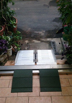 高低落差改善設備(活動式組合斜坡磚) 工作實績